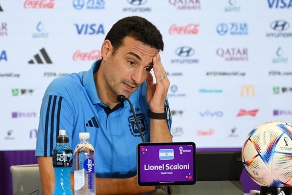 Thuyền trưởng Argentina chỉ trích FIFA và chủ nhà World Cup 2022