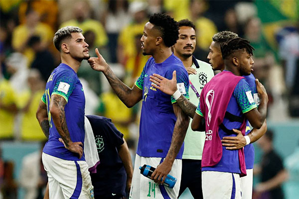 Bảng G World Cup 2022: Brazil thua sốc, Thụy Sĩ ngược dòng