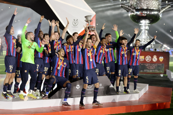 Barca đặt vô địch La Liga là mục tiêu ưu tiên, Messi chỉ xếp thứ hai
