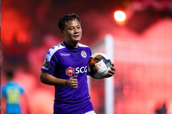 Thành Lương chính thức chia tay Hà Nội FC, treo giày để theo nghiệp HLV 