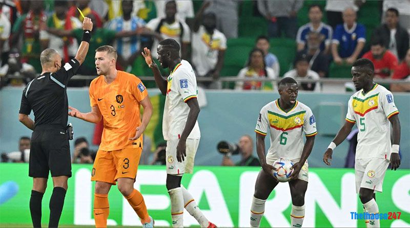 Các cầu thủ của Hà Lan vs Senegal thi đấu khá bế tắc trong hiệp một