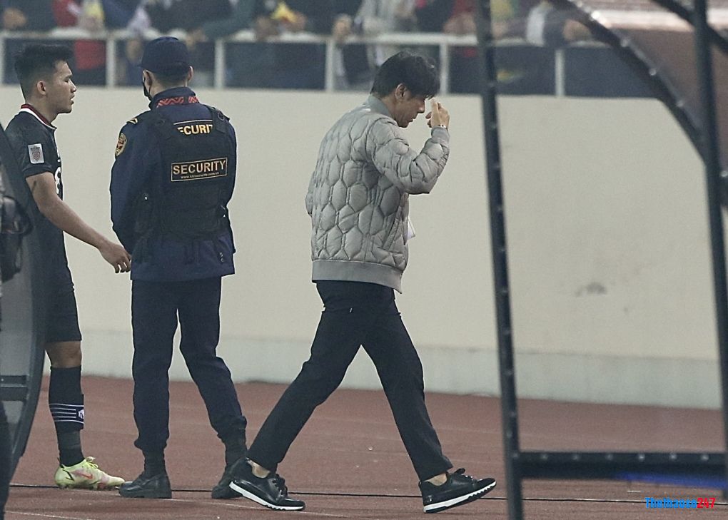 Shin Tae-yong hứng chịu trận thua thứ 3 trước thầy Park 