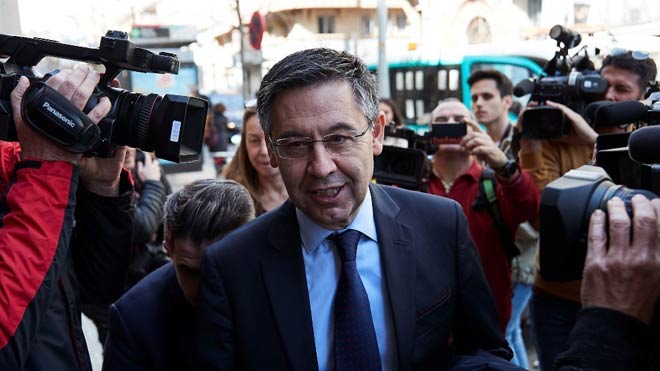 NÓNG: Cựu chủ tịch Barca, ông Josep Bartomeu được tại ngoại sau phiên hầu tòa  
