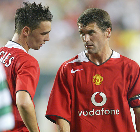 Cựu danh thủ Rio Ferdinand tiết lộ Keane từng đấm đồng đội trẻ tại MU  