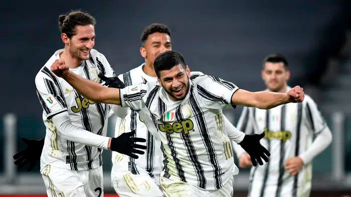 Juventus thắng Genoa nhọc nhằn