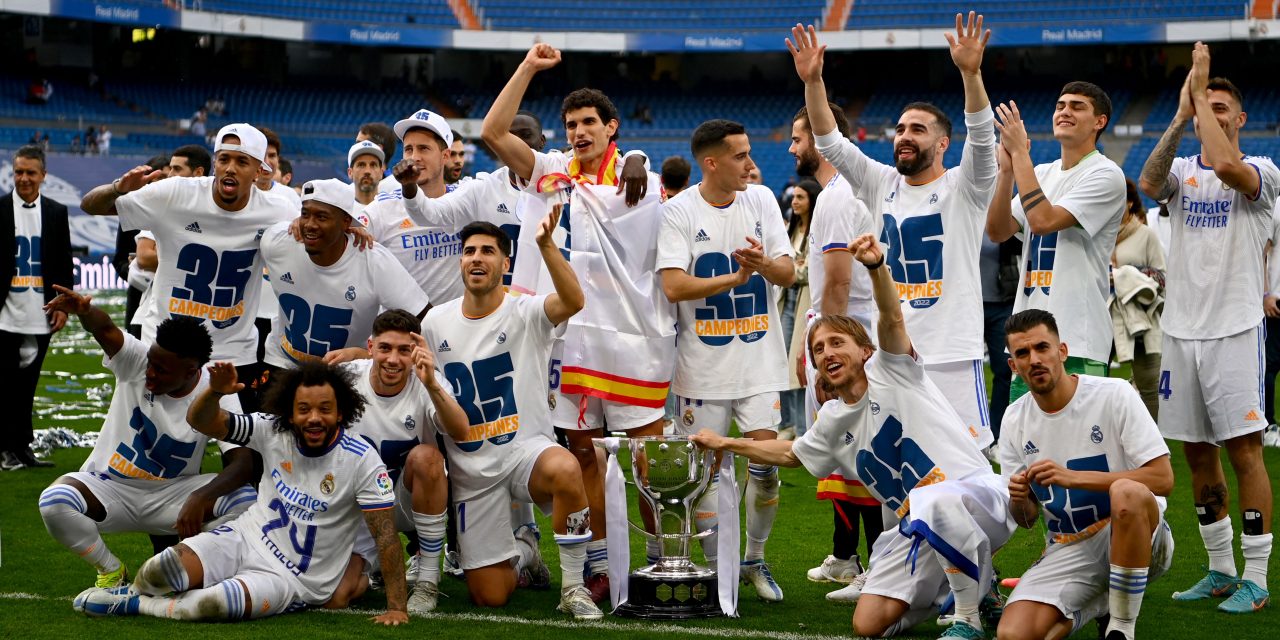 Real Madrid vô địch La Liga 2021/2022