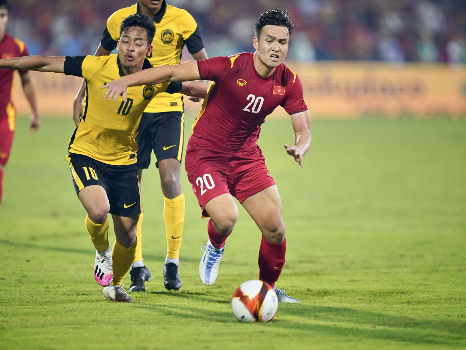 Tiến Linh ghi bàn đưa U23 Việt Nam vào chung kết SEA Games 31
