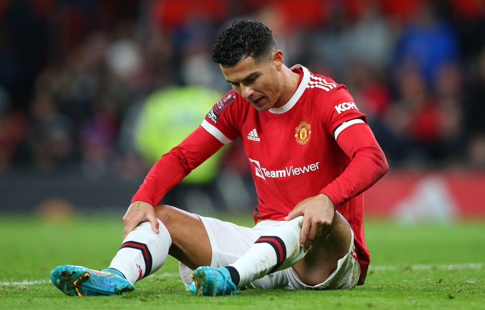 Ronaldo đá hỏng phạt đền, Man United 1-1 Middlesbrough