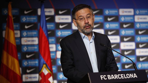 Cựu chủ tịch Barcelona – ông Bartomeu bị bắt vì nghi án bôi nhọ Messi 