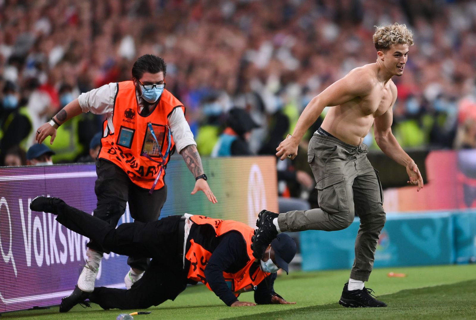 Tiết lộ kẻ đột nhập vào SVĐ Wembley giữa trận chung kết Euro 2020