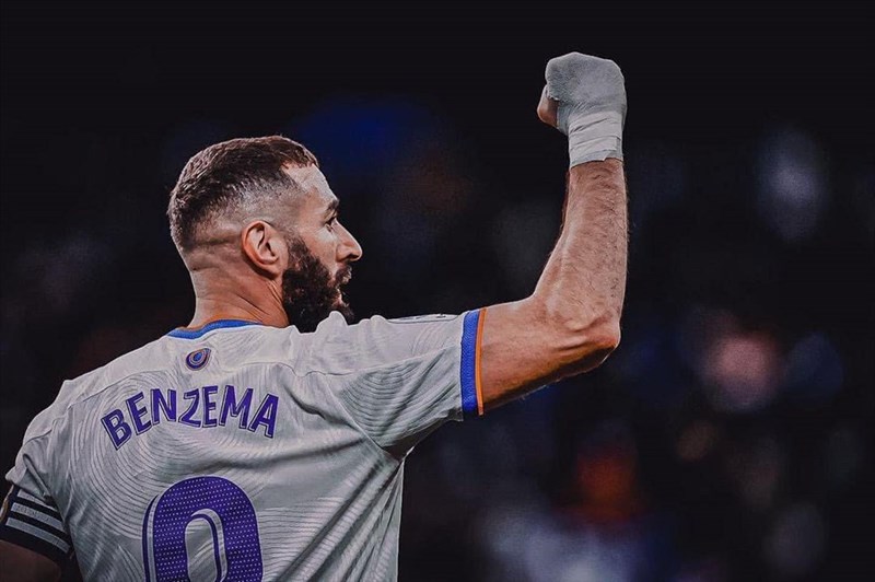 Quả bóng vàng 2022 gọi tên Karim Benzema