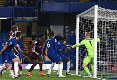 Bại trận trước Chelsea, Leicester City một lần nữa đuối sức trong cuộc đua top 4
