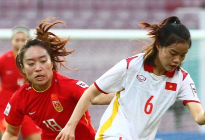 Thua ngược Trung Quốc, tuyển nữ Việt Nam tranh vé World Cup với Thái Lan