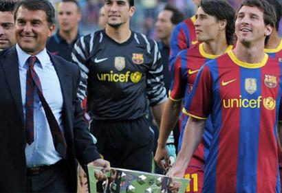 NÓNG: Messi quyết định gắn bó với Barcelona thêm 2 mùa giải   