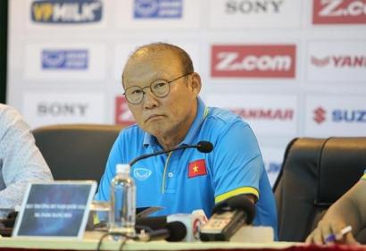 HLV Park Hang Seo nói gì sau trận thua trước ĐT Oman?
