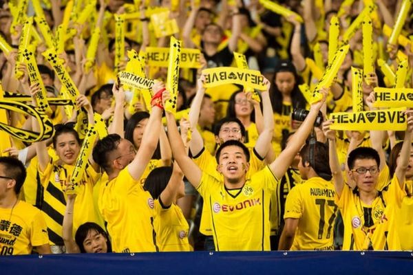 NHM hồ hởi vì CLB Dortmund đến Việt Nam đá giao hữu